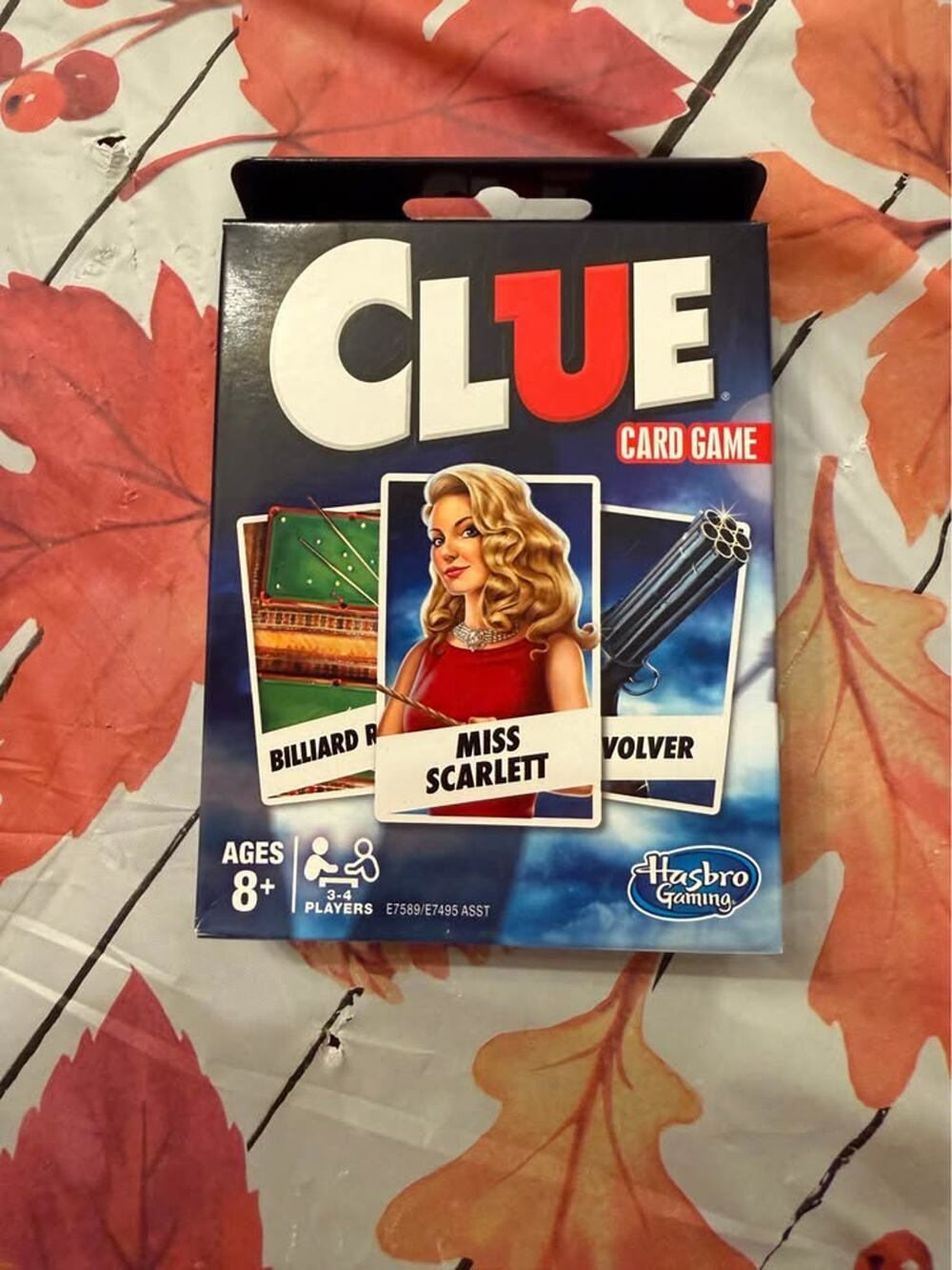Hasbro Gaming Clue Card Game NEW